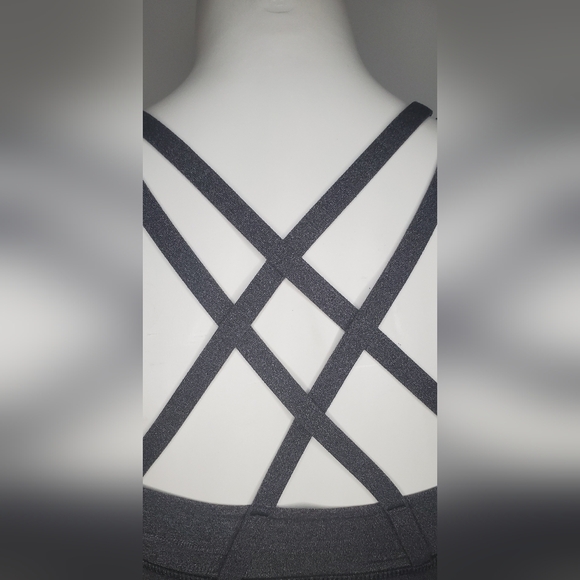 Lululemon Size 4 in Dark Gray Free To Be Sports Bra - Picture 7 of 7